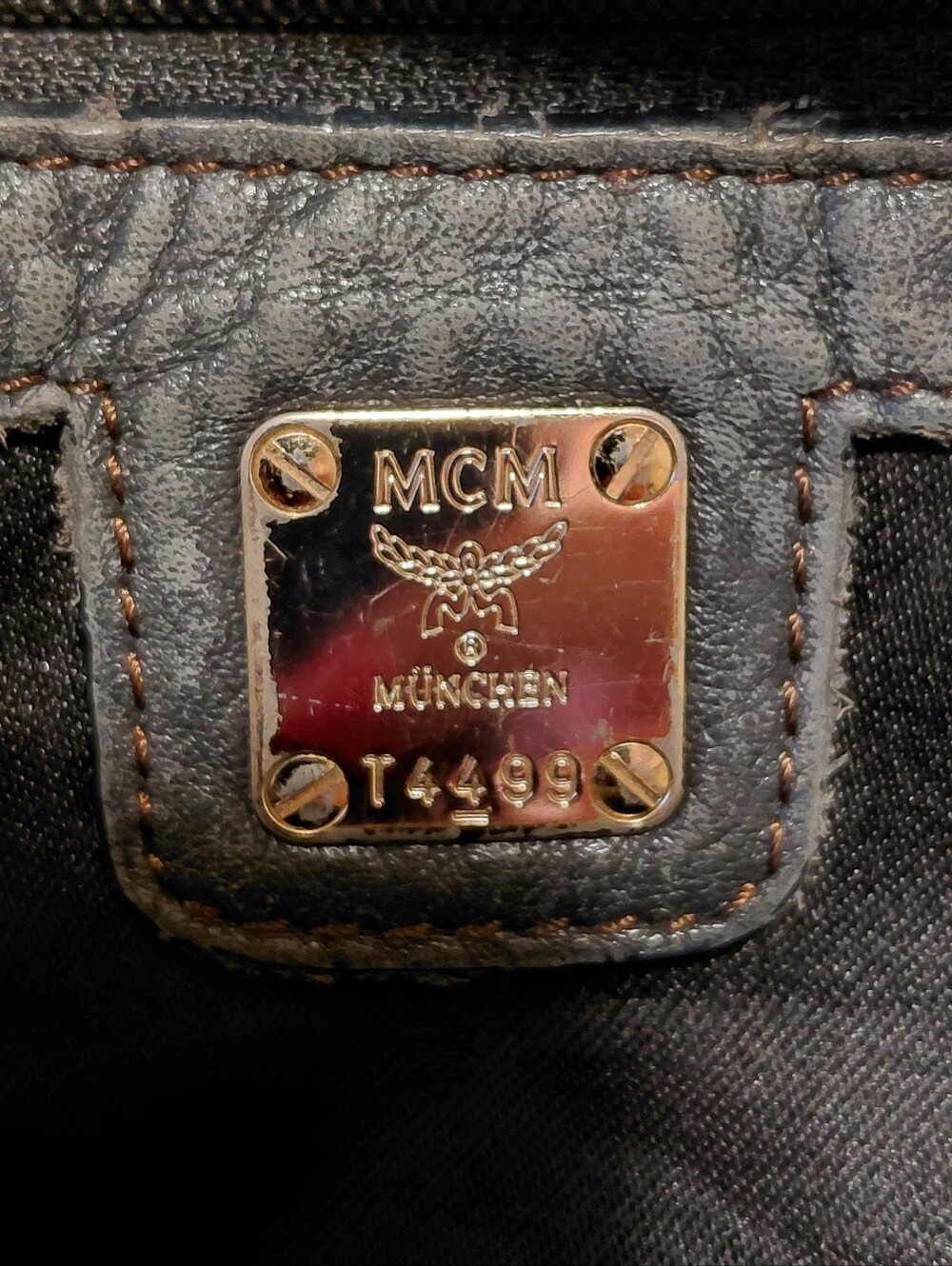MCM Boston Bag Black Pebbled Leather - Picture 9 of 16